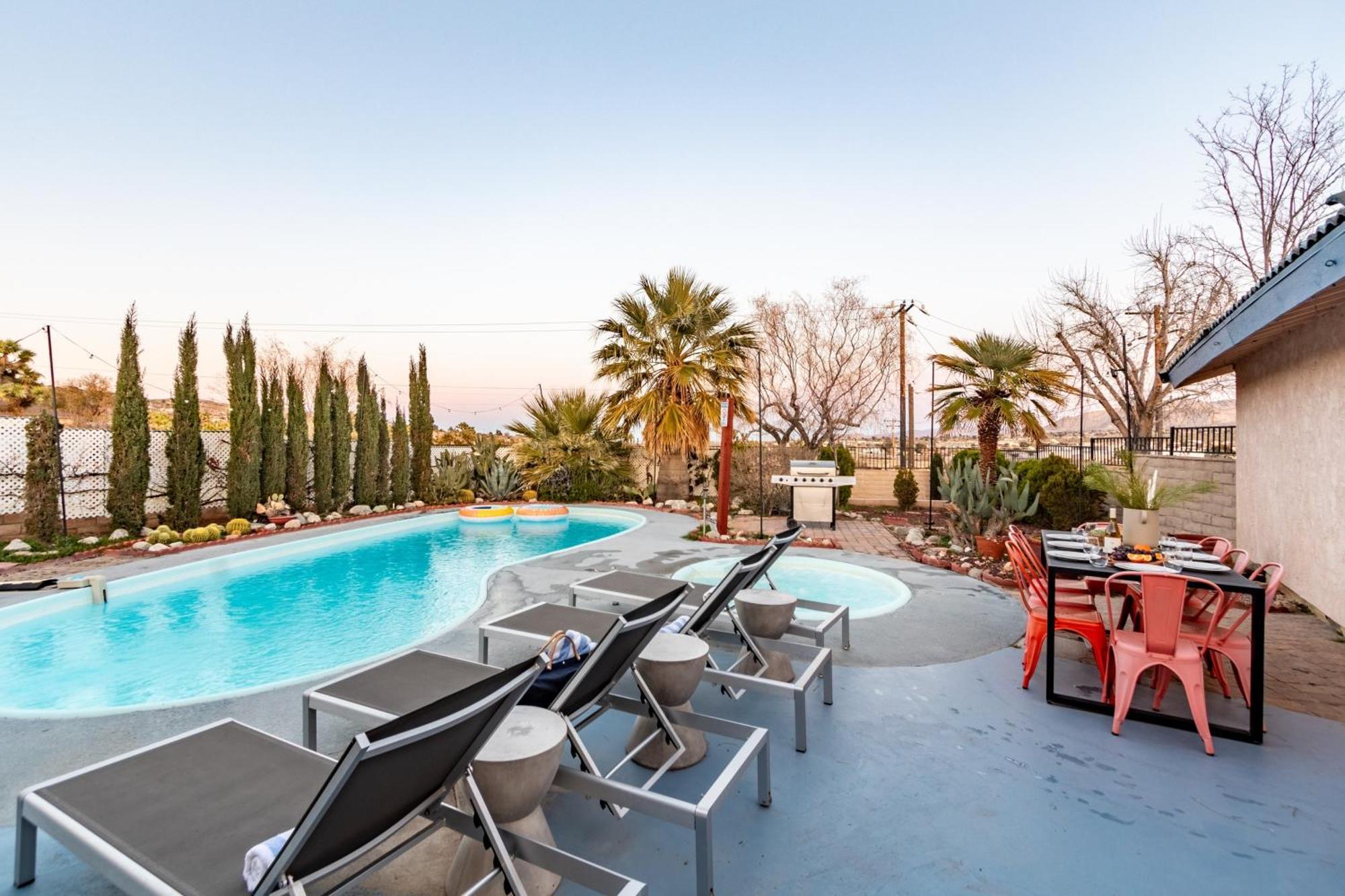 Archie By Avantstay Desert Retreat W Courtyard Edge Of Joshua Tree Yucca Valley Eksteriør billede
